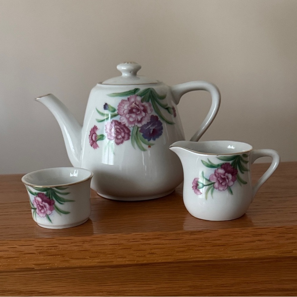 Vintage “Occupied Japan” Porcelain Tea Set with Pink Floral Pattern